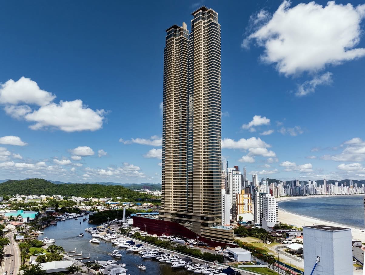 Yachthouse Residence Club